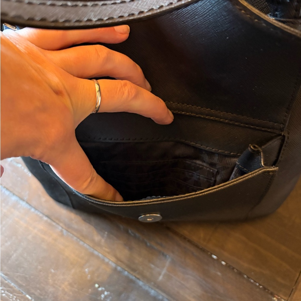 Michael Kors Black Shoulder Bag - Picture 7 of 12